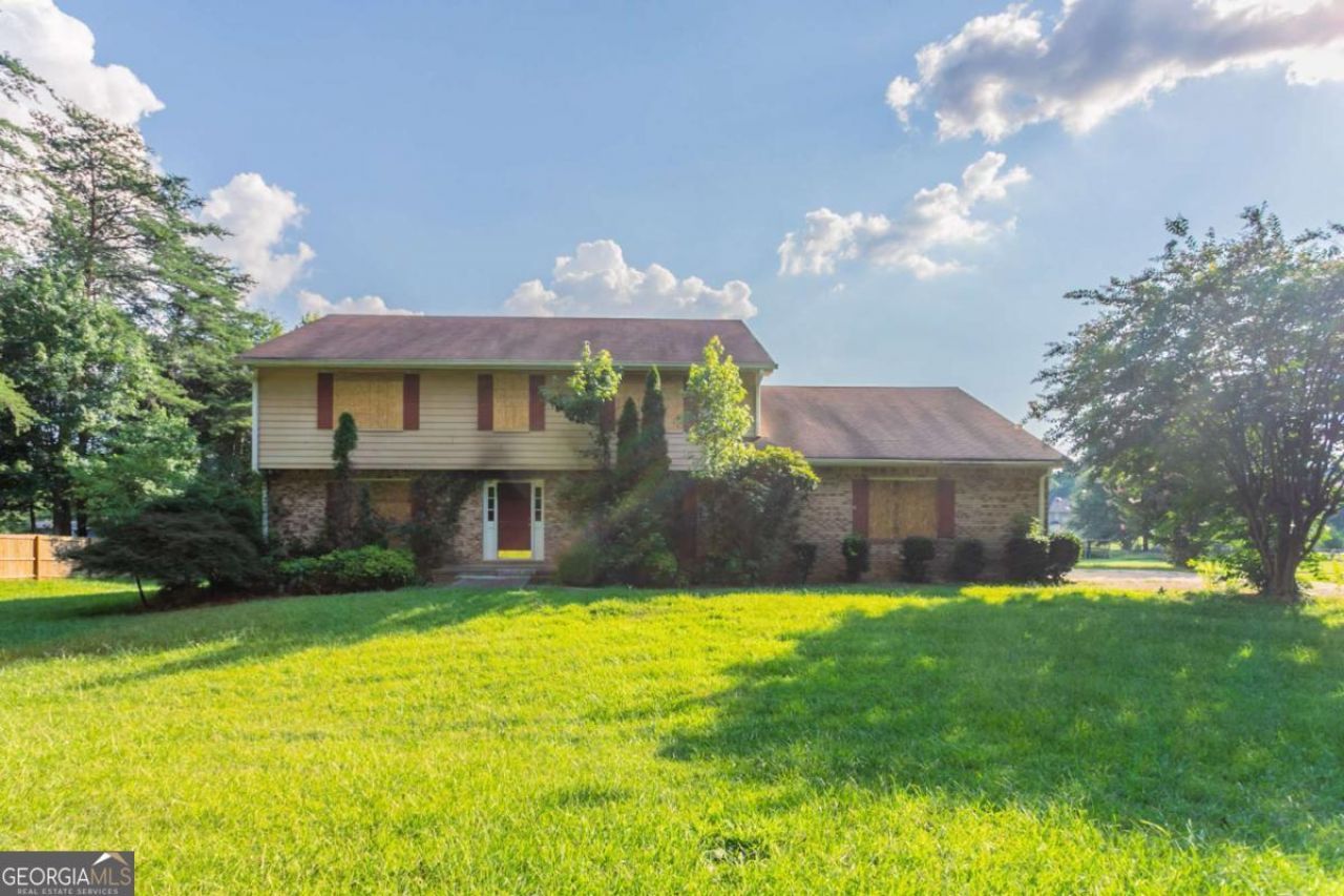 405 Fairfield Circle, Fayetteville, GA 30214 Main Photo