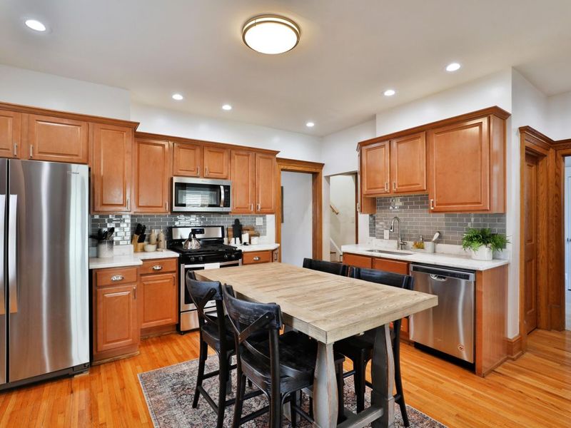 398 W 5th Avenue, Columbus, OH 43201 Photo 24