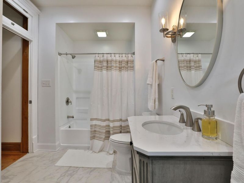 398 W 5th Avenue, Columbus, OH 43201 Photo 45