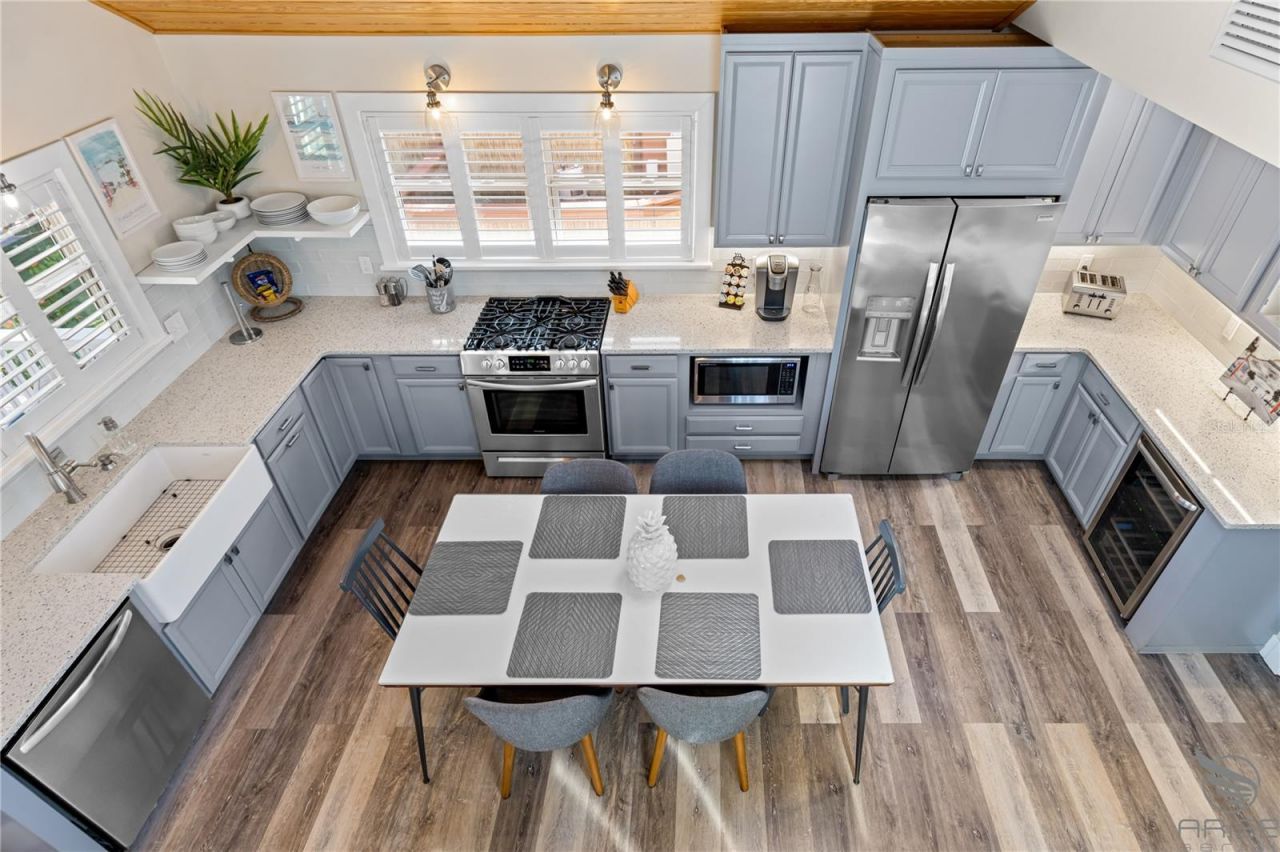 305 Live Oak, New Smyrna Beach, FL 32168 Photo