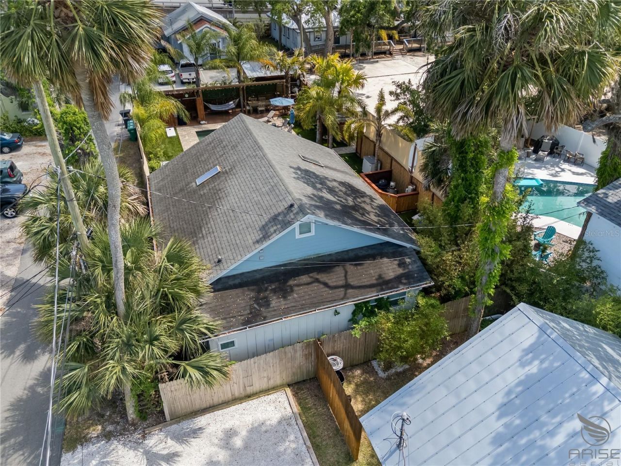 305 Live Oak, New Smyrna Beach, FL 32168 Photo