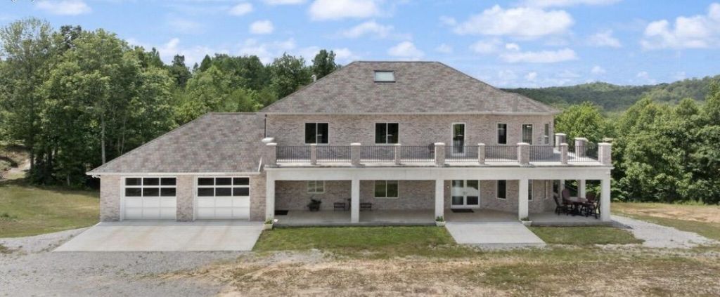 1824 Kingtown Road, Strunk, KY 42649