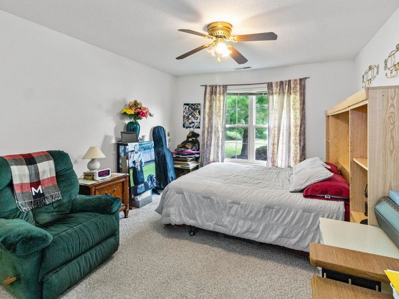 2477 Crystal Springs Drive, Hilliard, OH 43026 Photo 11