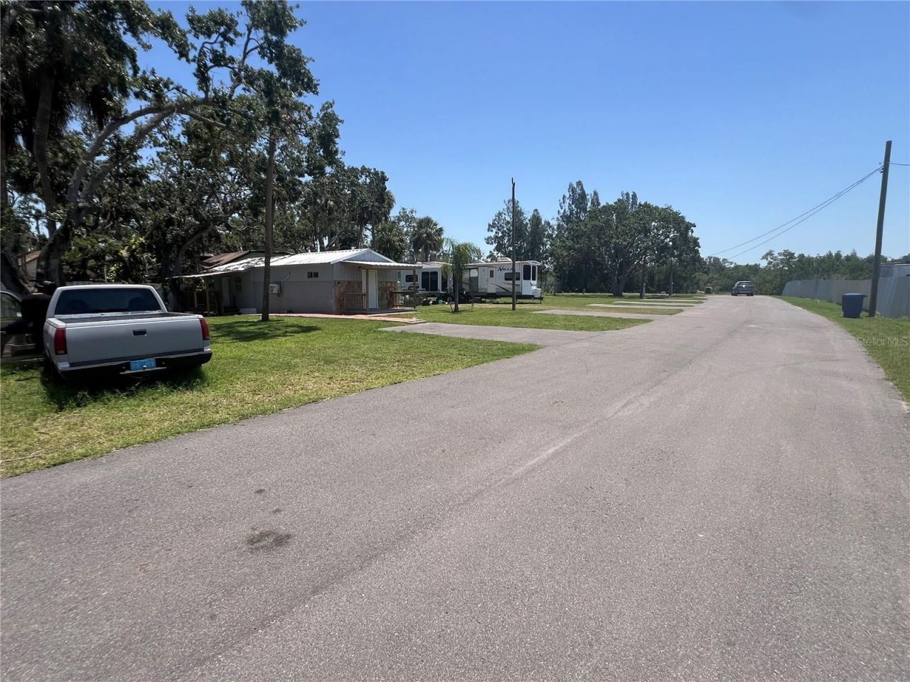11224 Restwood Drive, Gibsonton, FL 33534 Photo