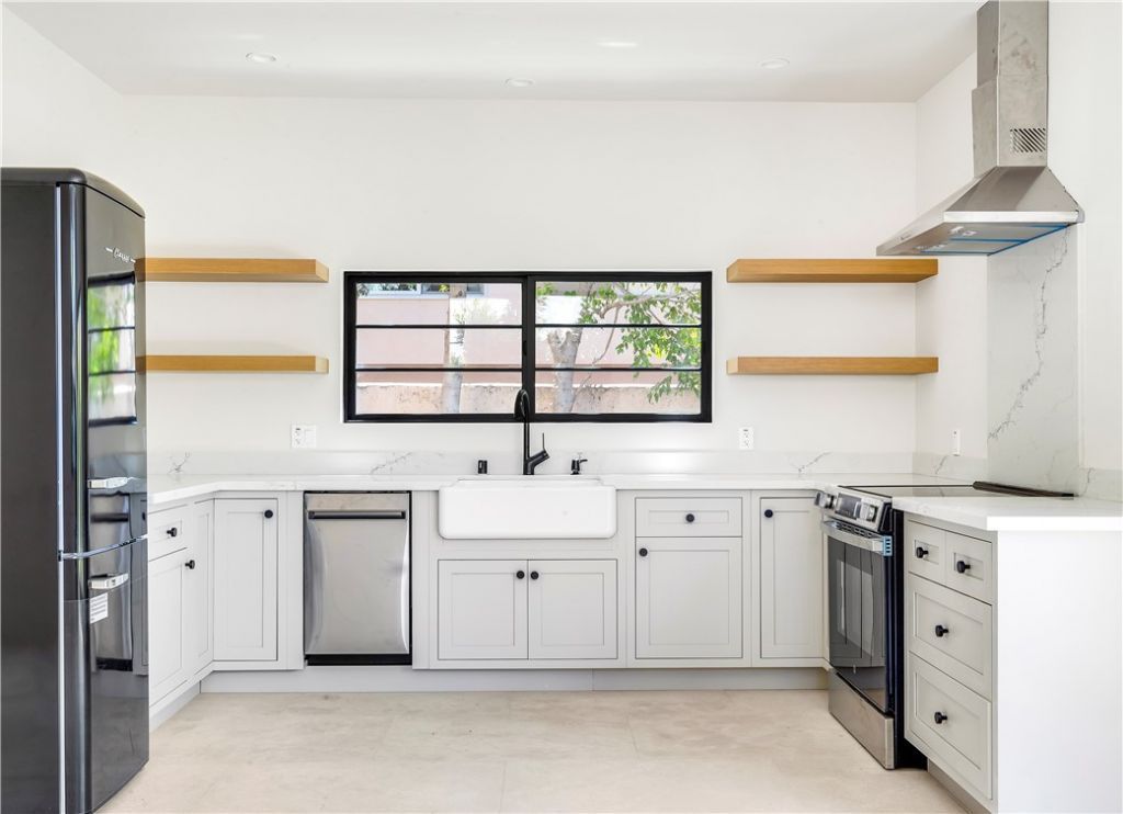 936 Orlando Avenue N, West Hollywood, CA 90069 Main Photo