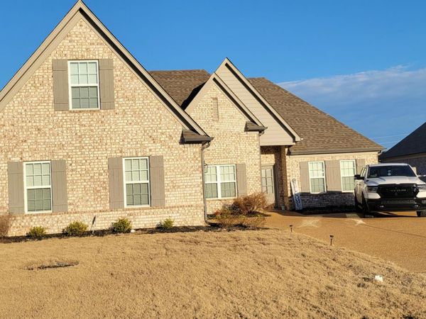 8628 Lois Lane, Southaven, MS 38672