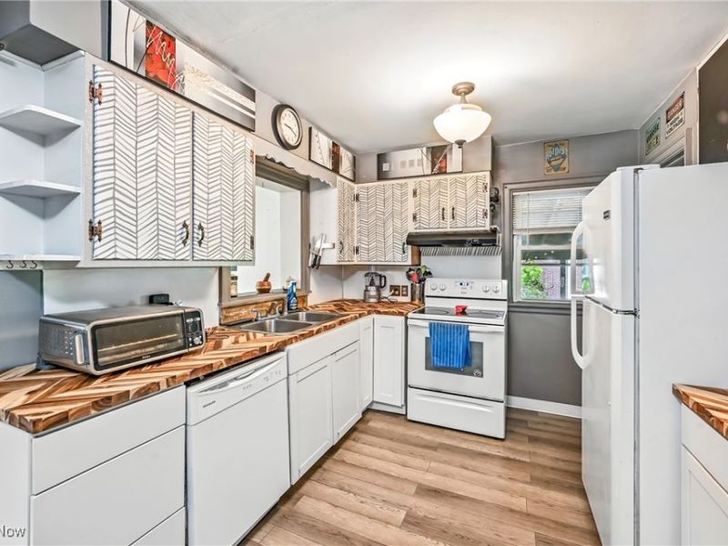 351 Niles Vienna Road, Vienna, OH 44473 Photo 7