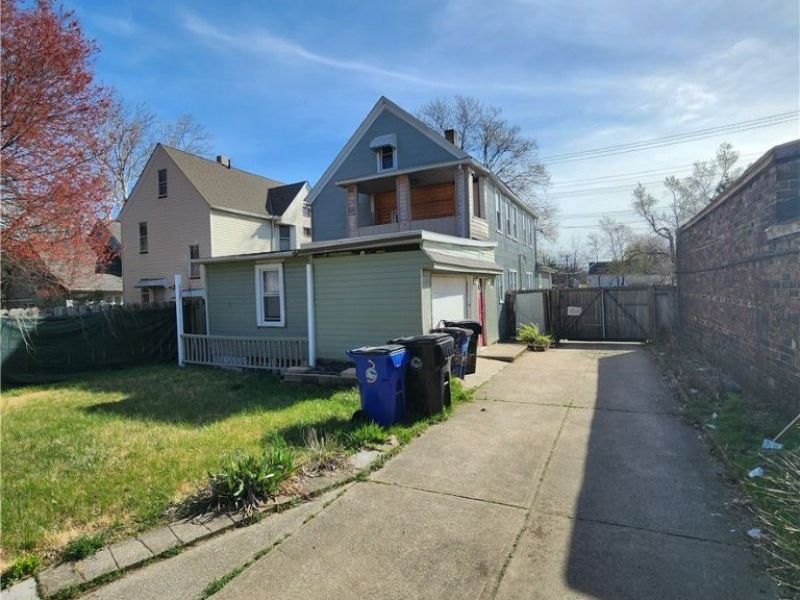 3094 E 65th Street, Cleveland, OH 44127 Photo 3