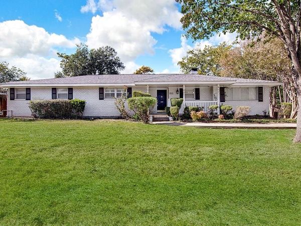 1820 Ridgmar Boulevard, Fort Worth, TX 76116