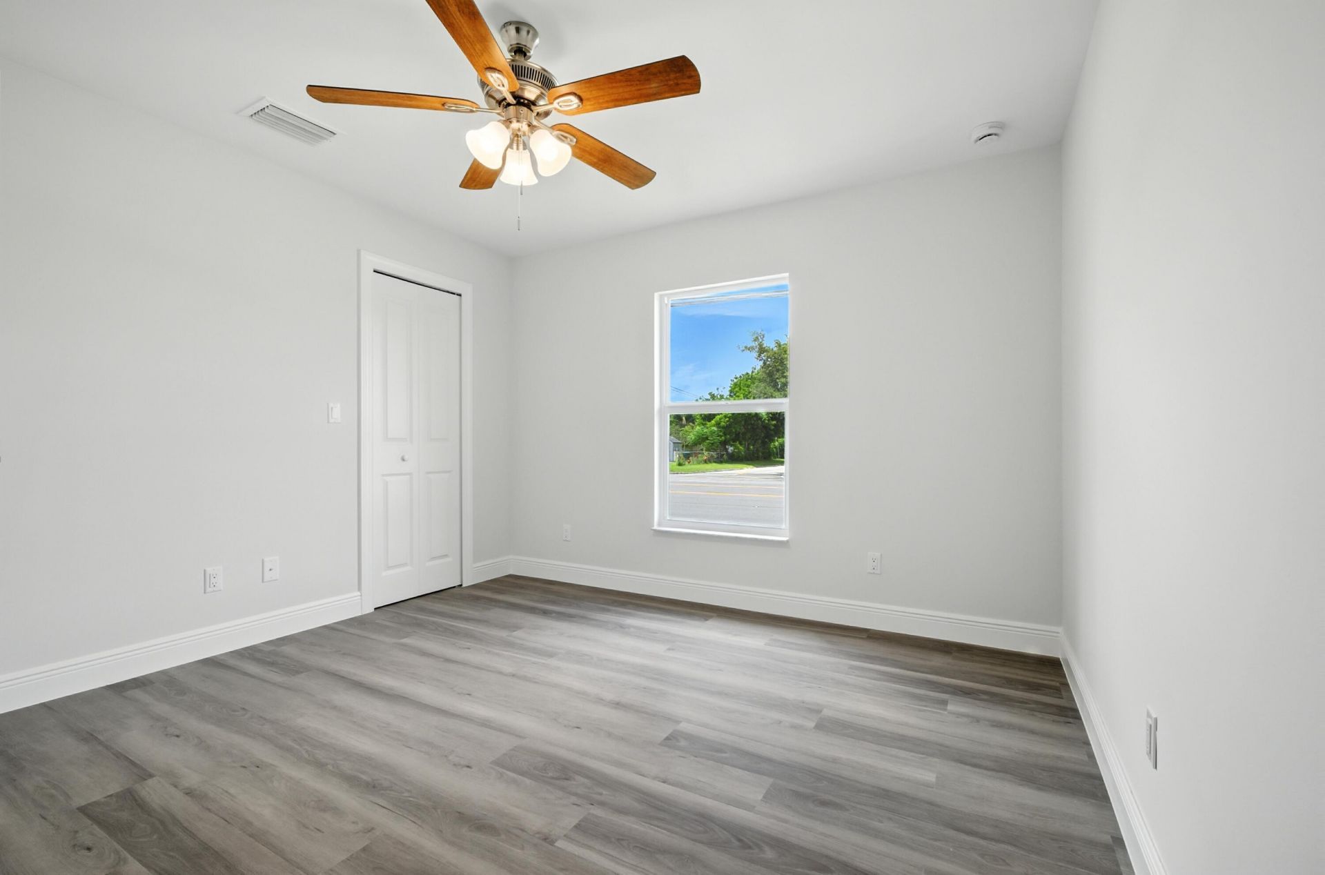 2624 Newport Drive, Fort Pierce, FL 34982 Photo