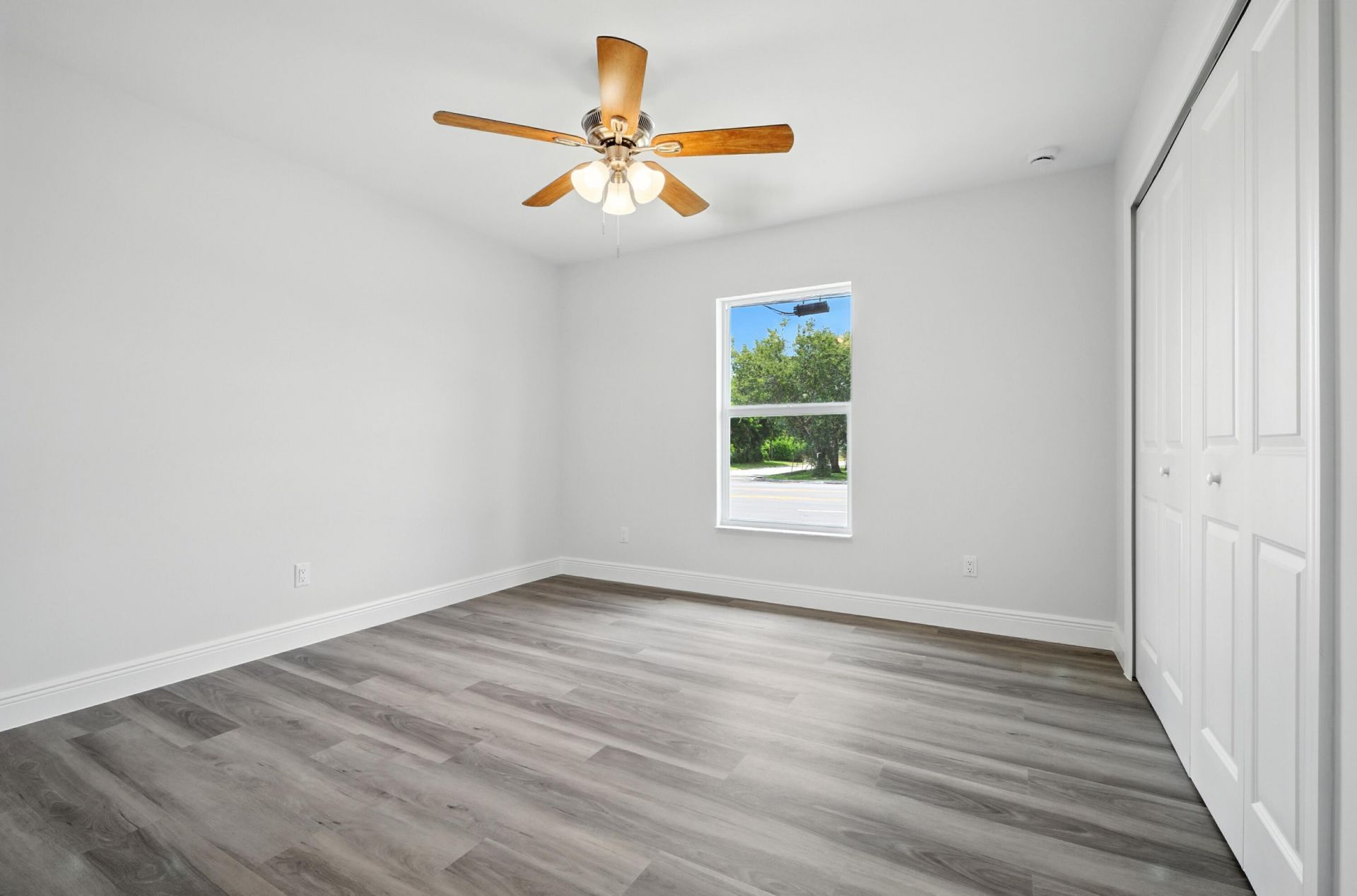 2624 Newport Drive, Fort Pierce, FL 34982 Photo