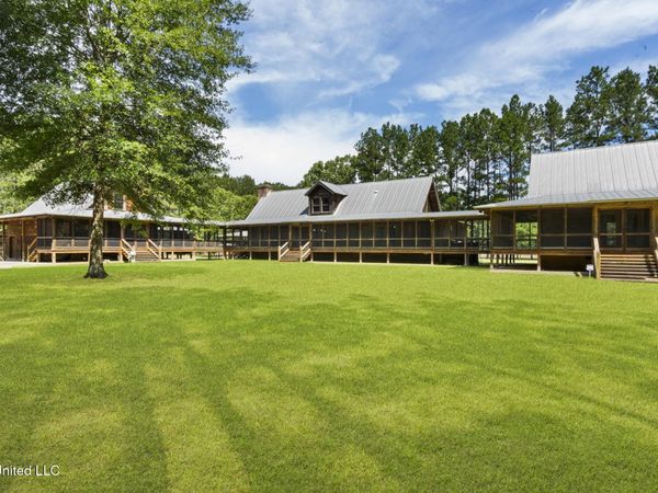 1163 John Amacker Rd, Poplarville, MS 39470