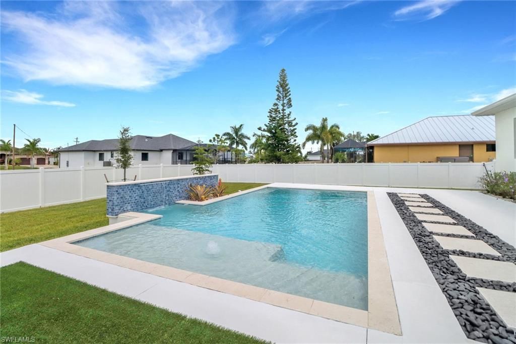 3723 SW 1st St, Cape Coral, FL 33991 Photo