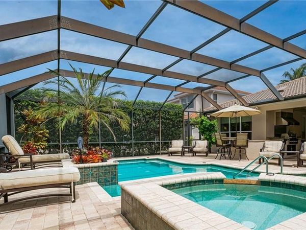 7667 Martino CIR, NAPLES, FL 34112