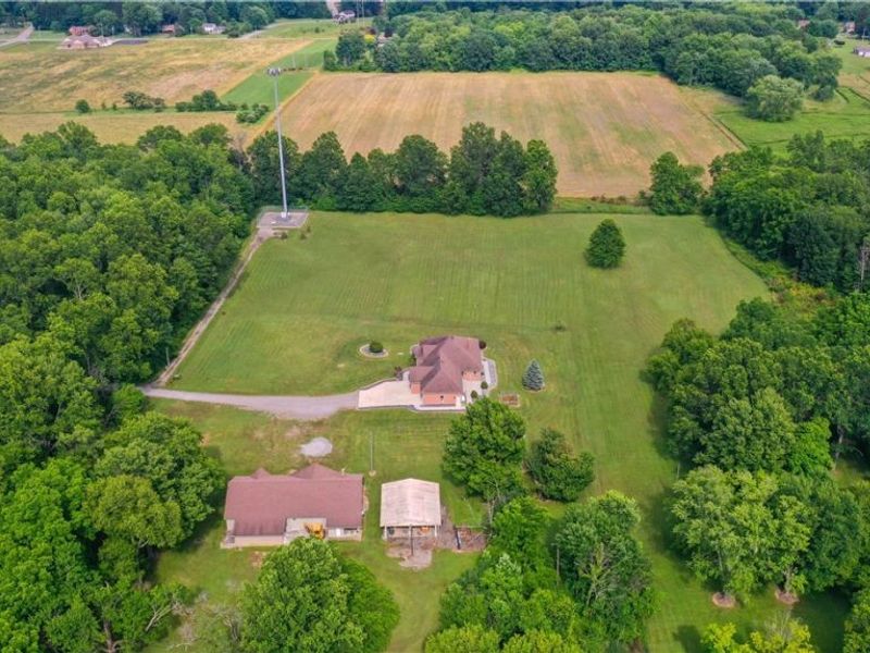 4901 New Castle Road, Lowellville, OH 44436 Photo 3