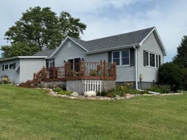23725 County Highway S21, Radcliffe, IA 50230