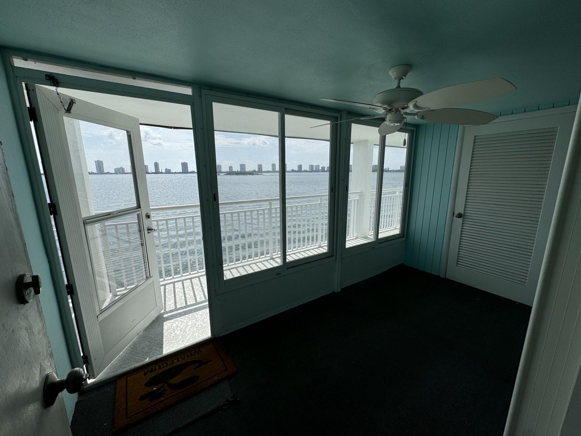 100 Shore Court, Unit 307, North Palm Beach, FL 33408 Photo