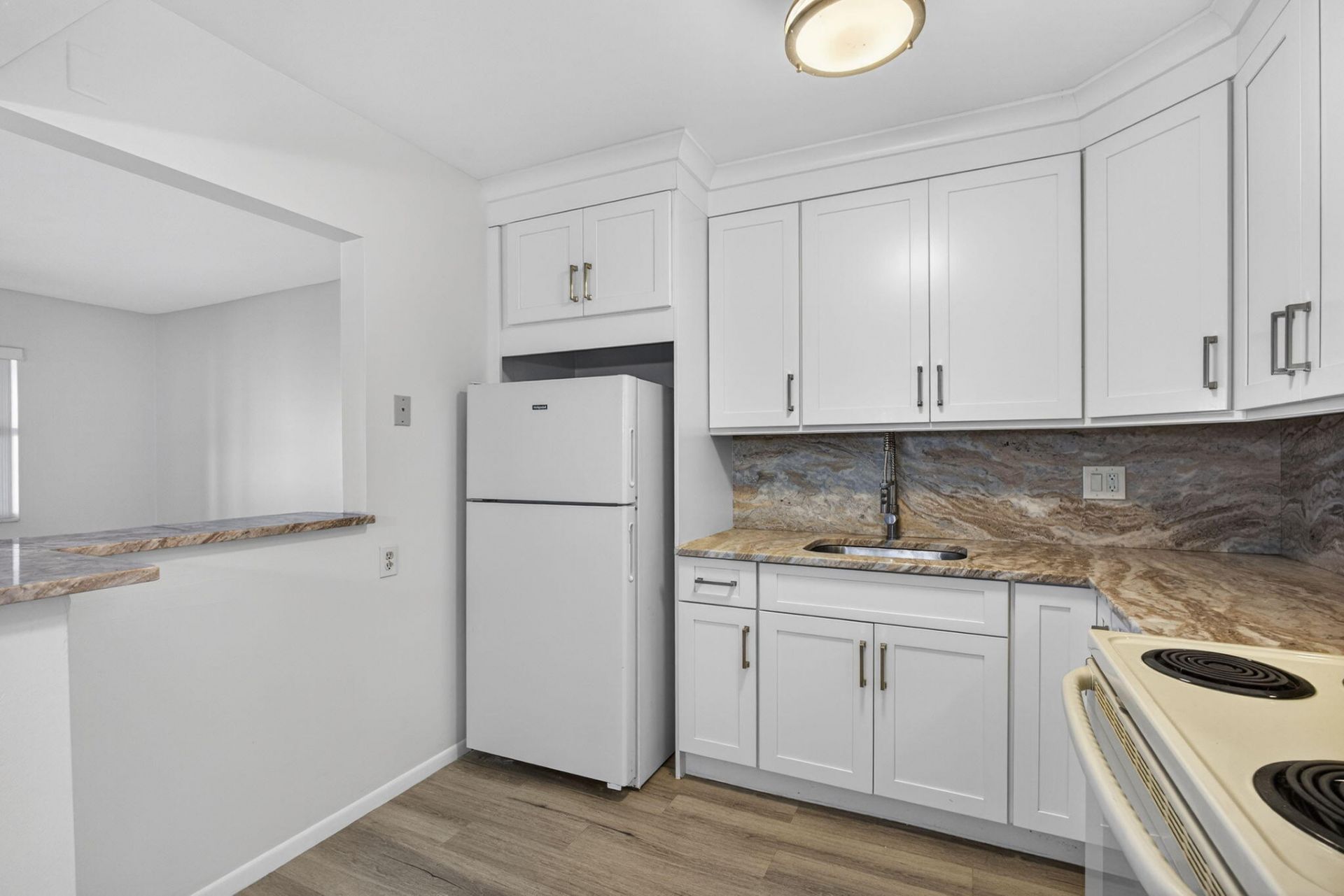 100 Shore Court, Unit 307, North Palm Beach, FL 33408 Photo