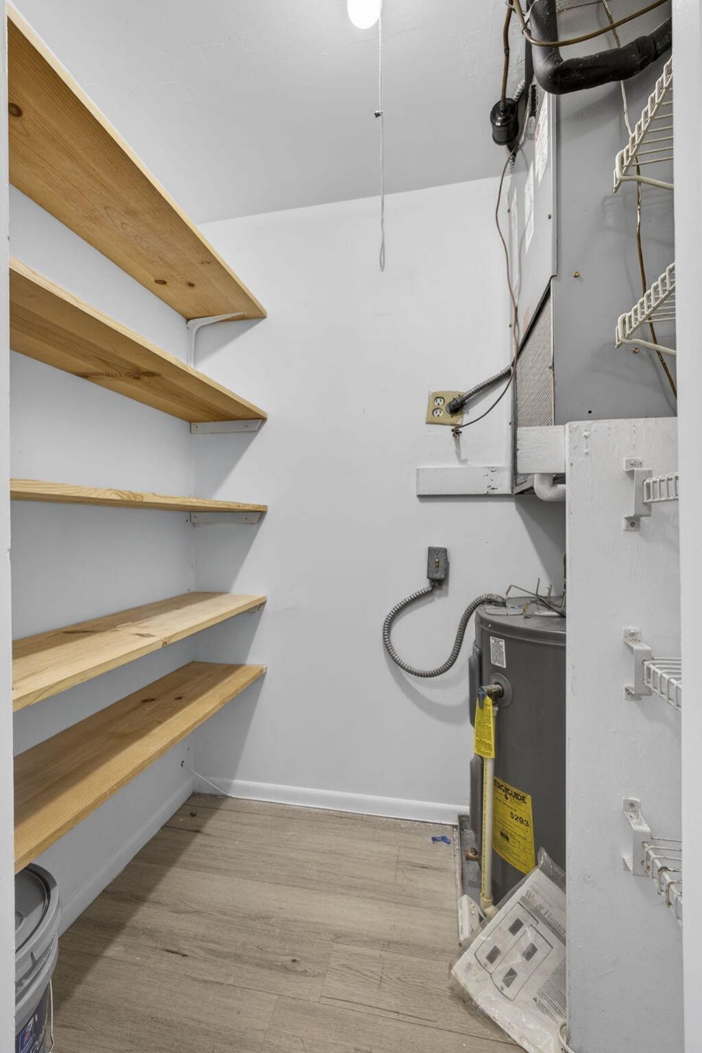 100 Shore Court, Unit 307, North Palm Beach, FL 33408 Photo