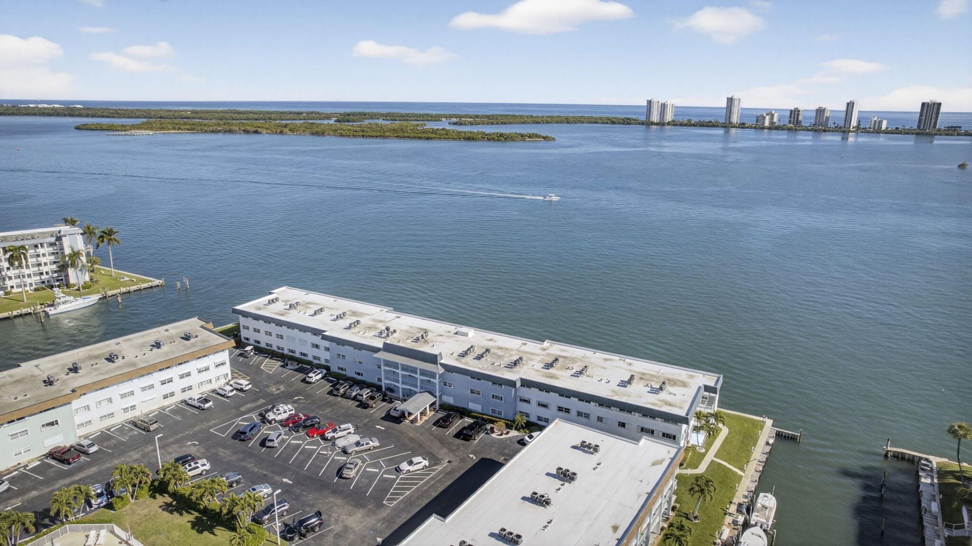 100 Shore Court, Unit 307, North Palm Beach, FL 33408 Photo