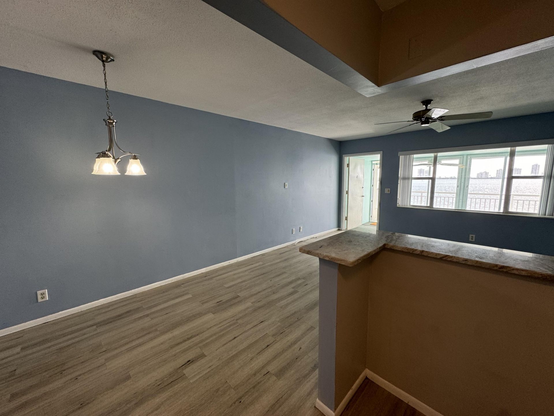 100 Shore Court, Unit 307, North Palm Beach, FL 33408 Photo