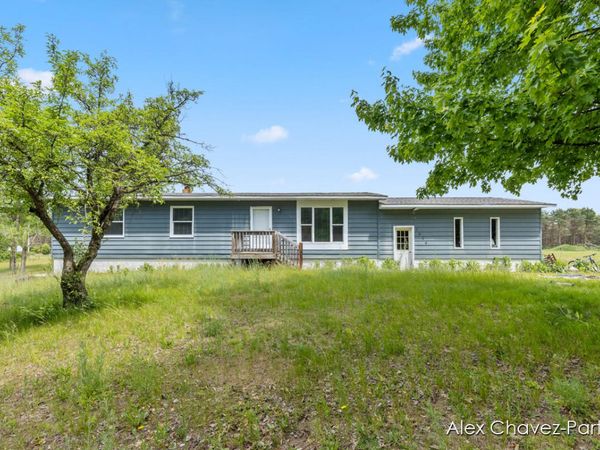3854 Ryerson Road, Twin Lake, MI 49457
