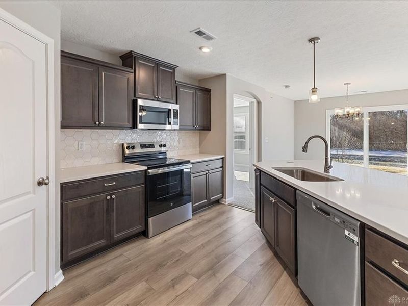 506 Glenhaven Way, Unit 756-204, Fairborn, OH 45324 Photo 4