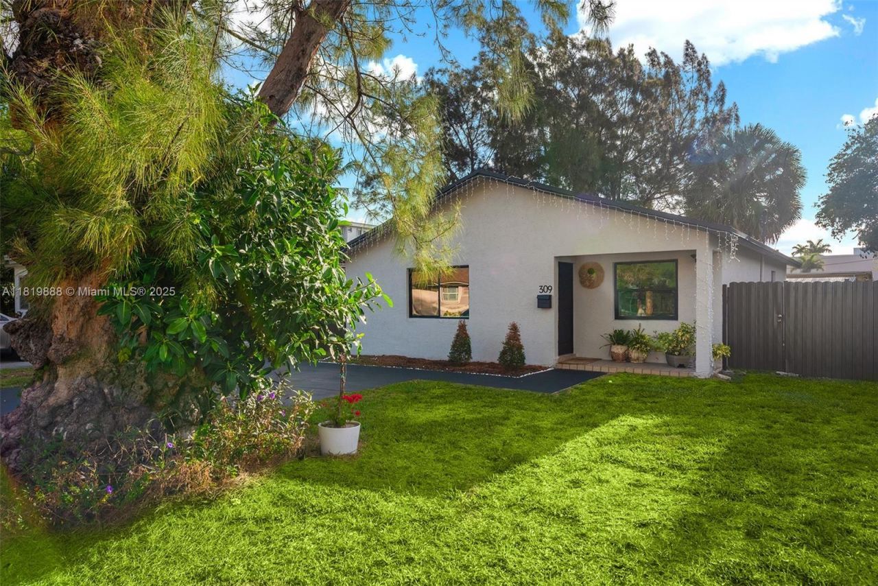 311 SE 3rd Ave, Hallandale Beach, FL 33009 Photo