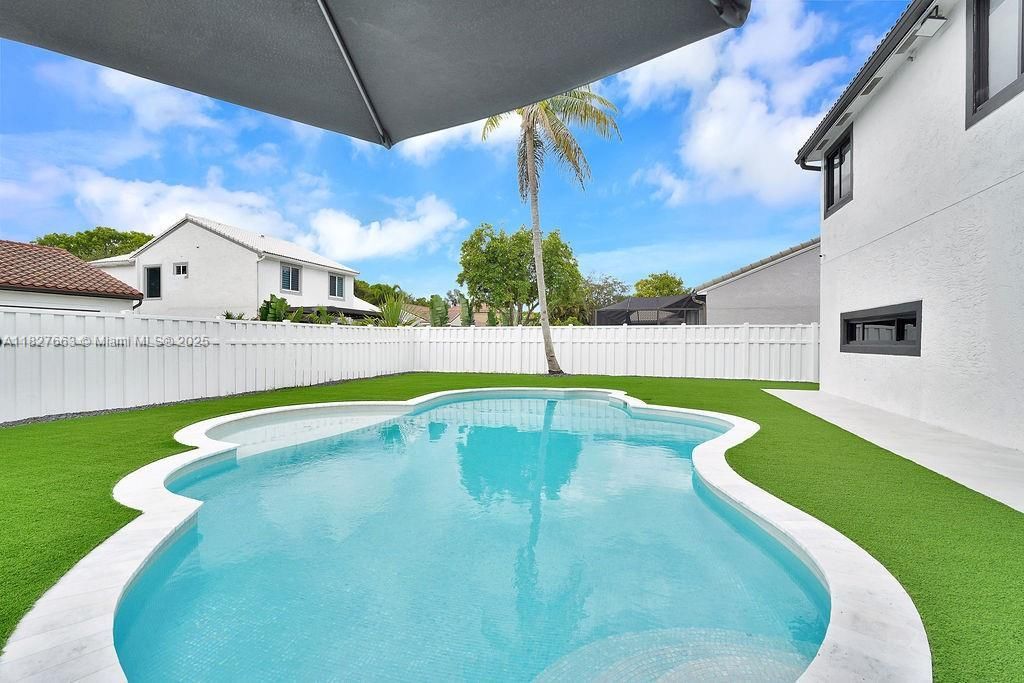 10746 Charleston Pl, Cooper City, FL 33026 Photo