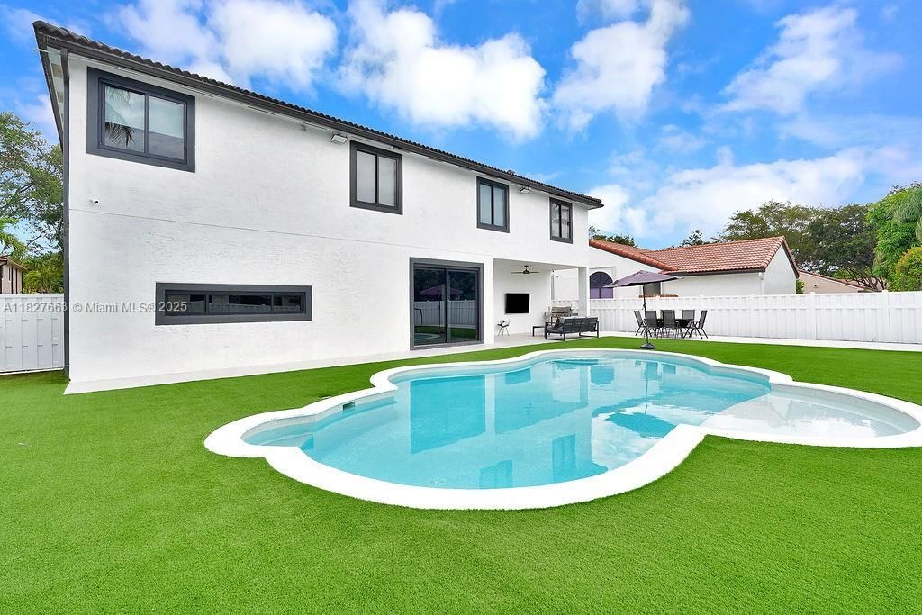 10746 Charleston Pl, Cooper City, FL 33026 Photo