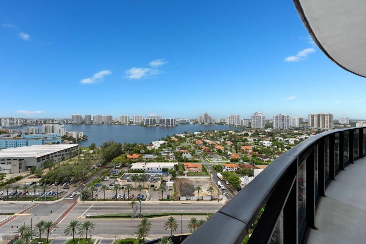 18555 Collins Ave, Unit 2003, Sunny Isles Beach, FL 33160 Photo