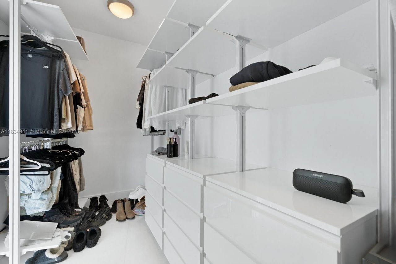 18555 Collins Ave, Unit 2003, Sunny Isles Beach, FL 33160 Photo