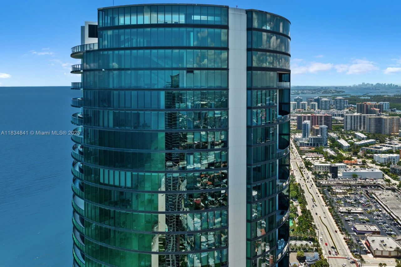 18555 Collins Ave, Unit 2003, Sunny Isles Beach, FL 33160 Photo