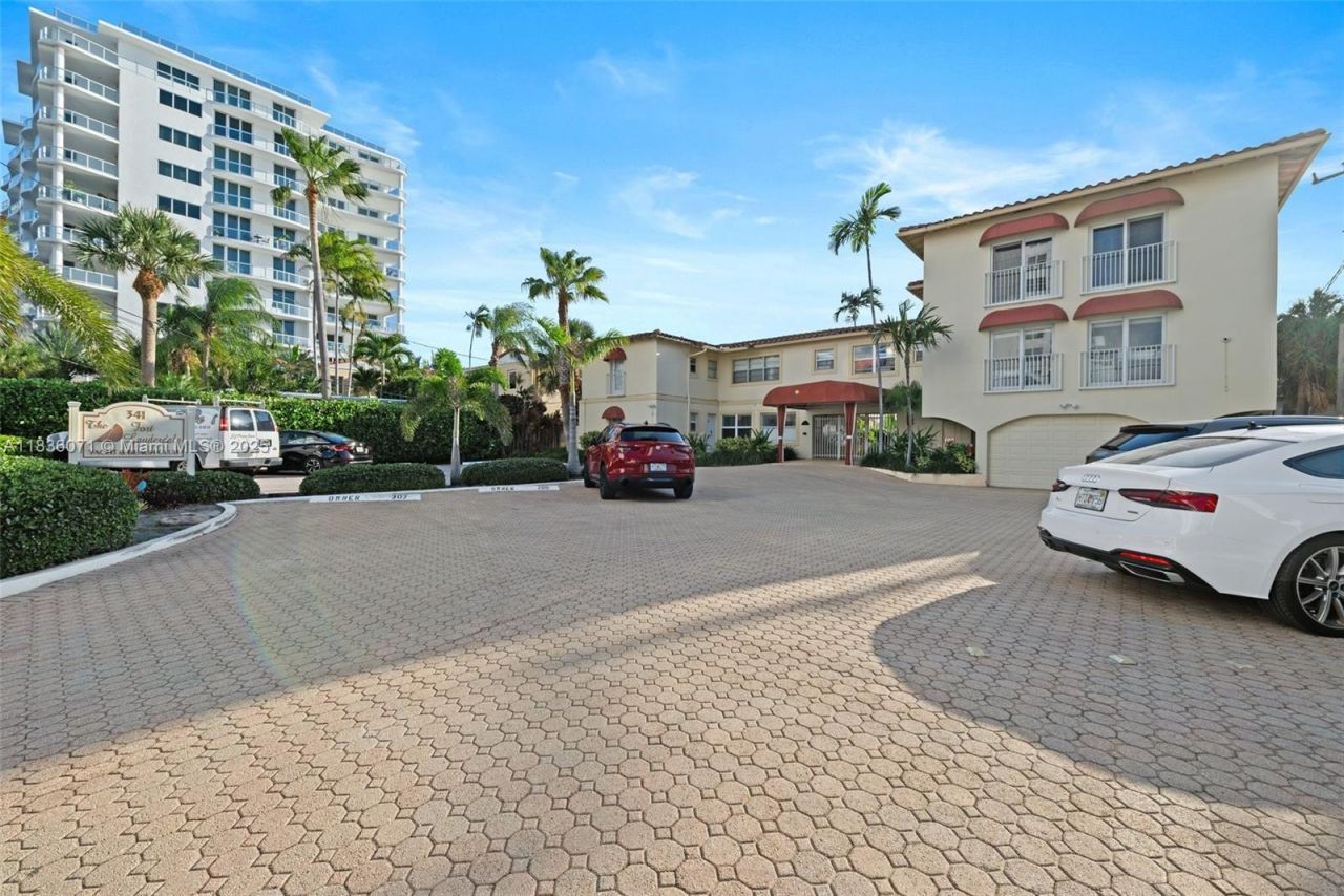 341 N Birch Rd, Unit 216, Fort Lauderdale, FL 33304 Photo