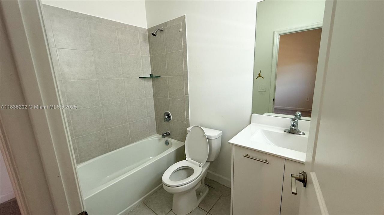 12440 NW 23rd Ct, Miami, FL 33167 Photo