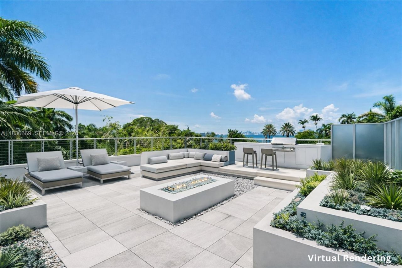 5625 N Bay Rd, Miami Beach, FL 33140 Photo