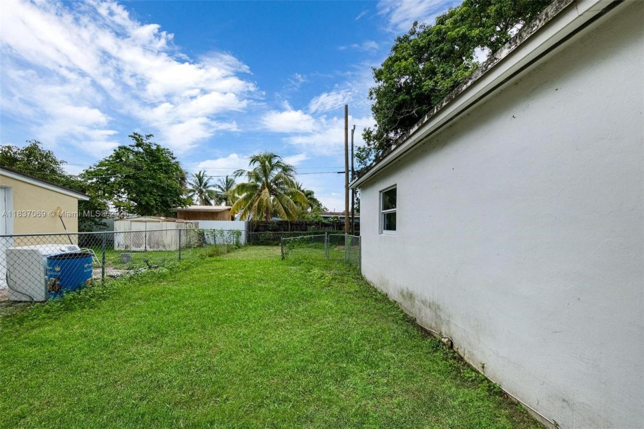 2569 NW 61st Ave, Margate, FL 33063 Photo