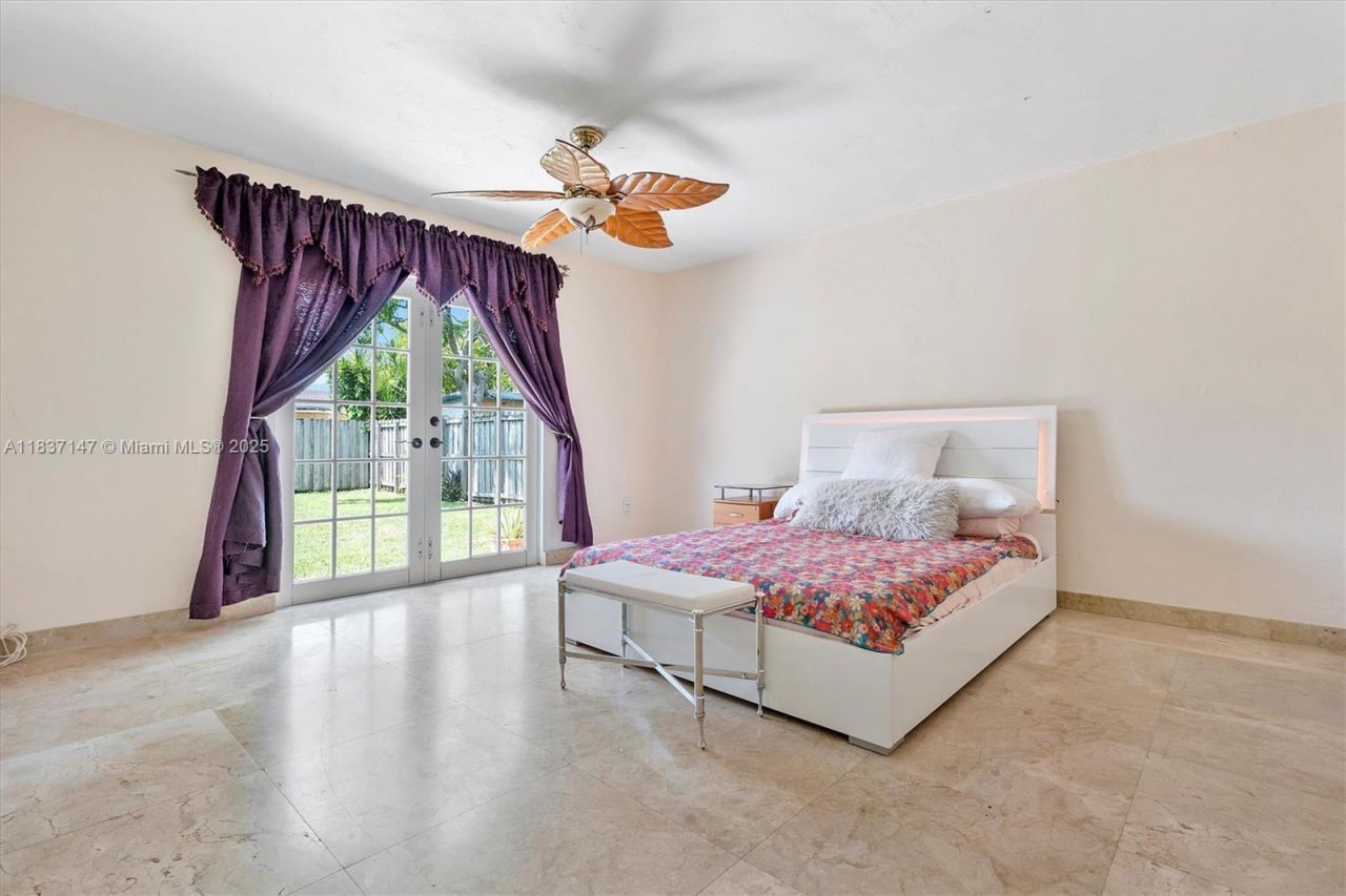 65 NE 209th Ter, Miami Gardens, FL 33179 Photo