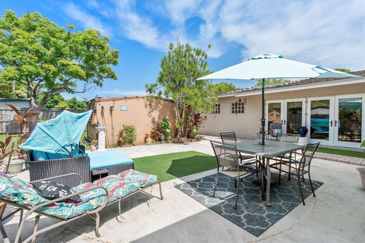 65 NE 209th Ter, Miami Gardens, FL 33179 Photo