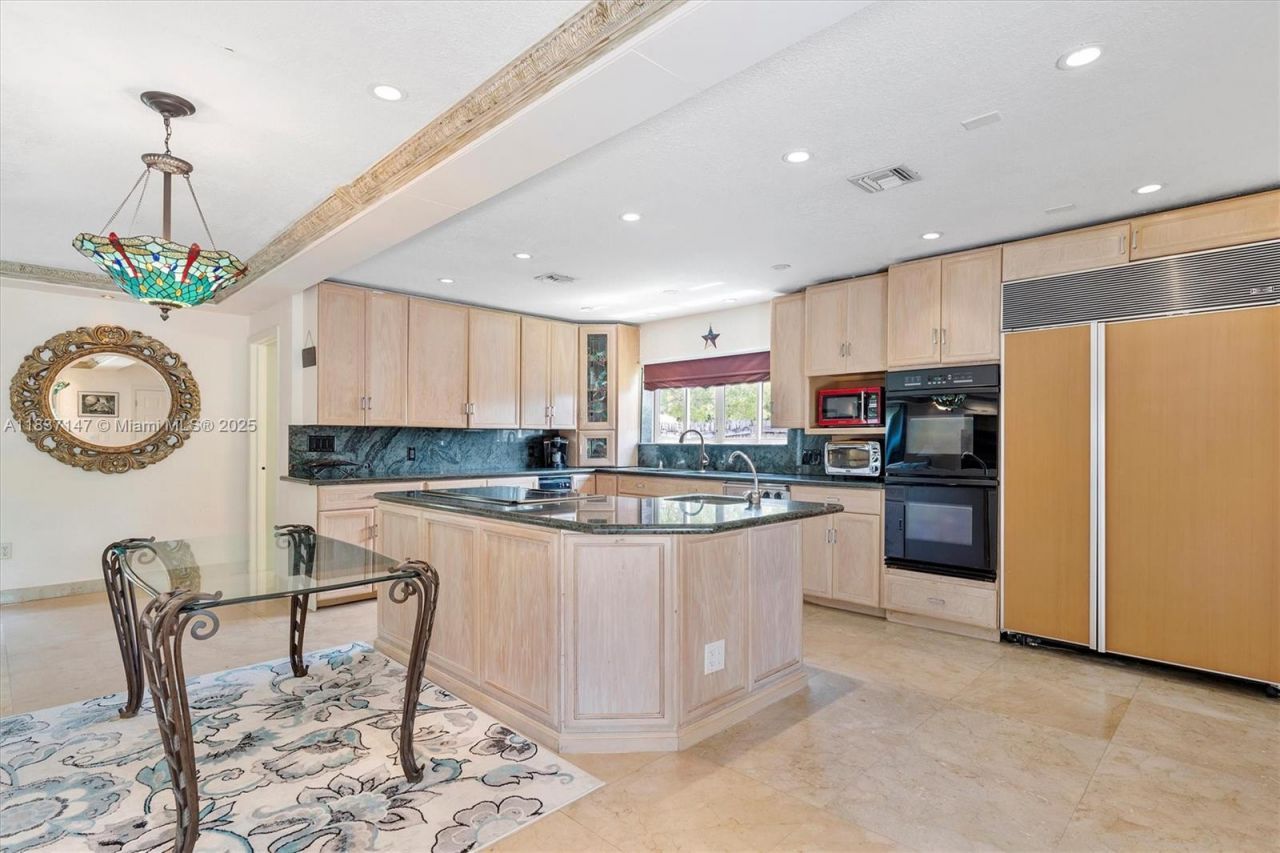 65 NE 209th Ter, Miami Gardens, FL 33179 Photo