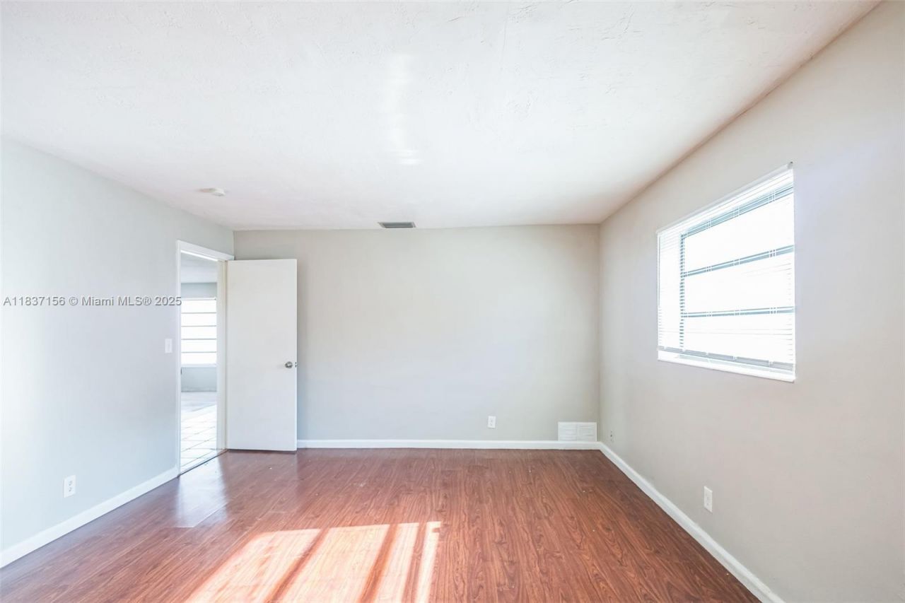 5640 NW 13th Ct, Lauderhill, FL 33313 Photo