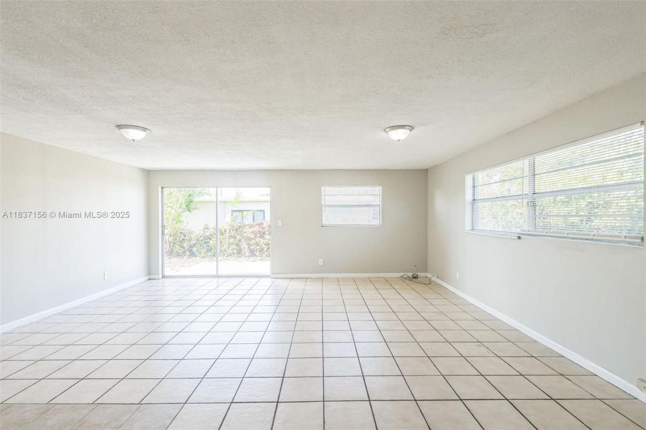 5640 NW 13th Ct, Lauderhill, FL 33313 Photo