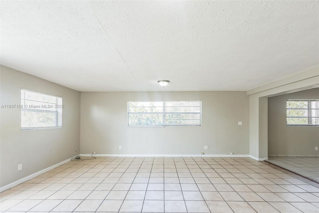 5640 NW 13th Ct, Lauderhill, FL 33313 Photo