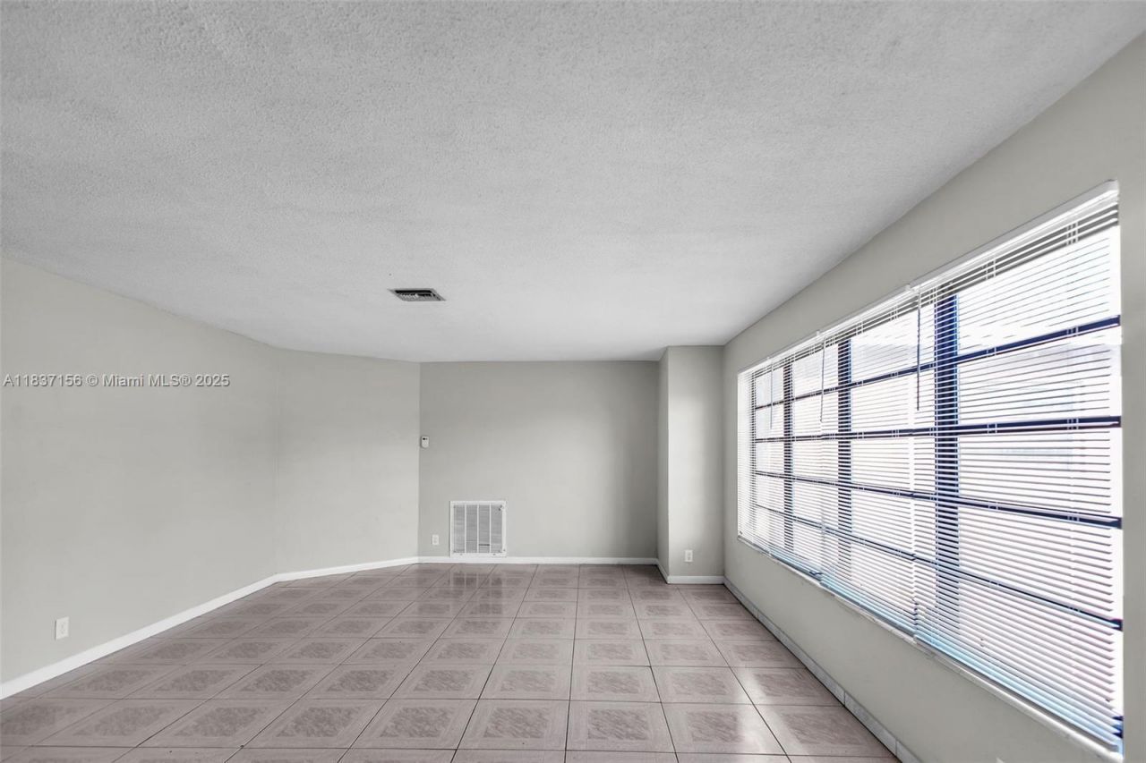 5640 NW 13th Ct, Lauderhill, FL 33313 Photo