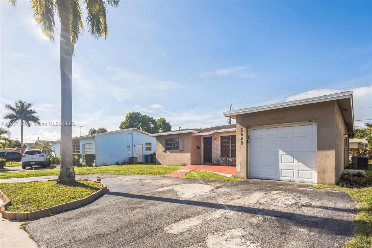 5640 NW 13th Ct, Lauderhill, FL 33313 Photo