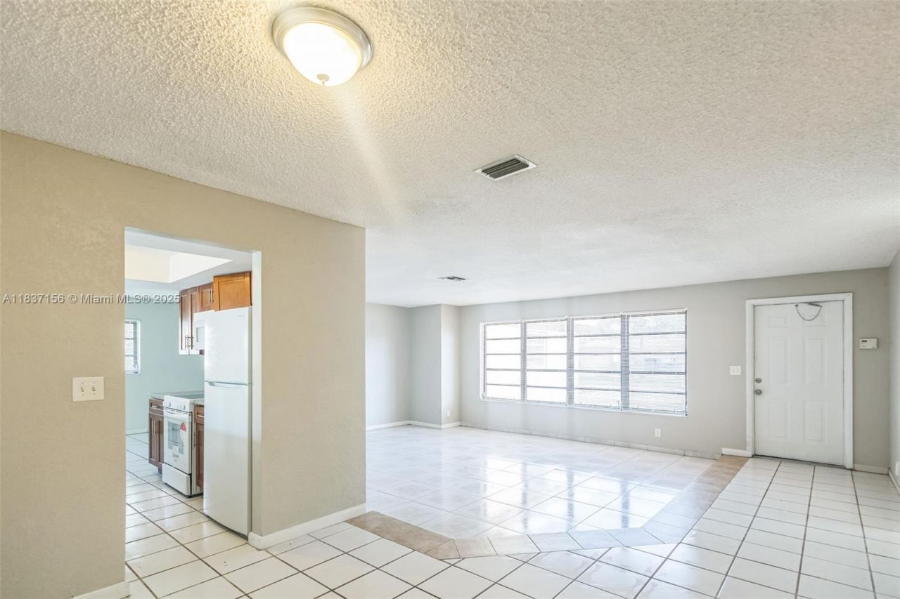 5640 NW 13th Ct, Lauderhill, FL 33313 Photo