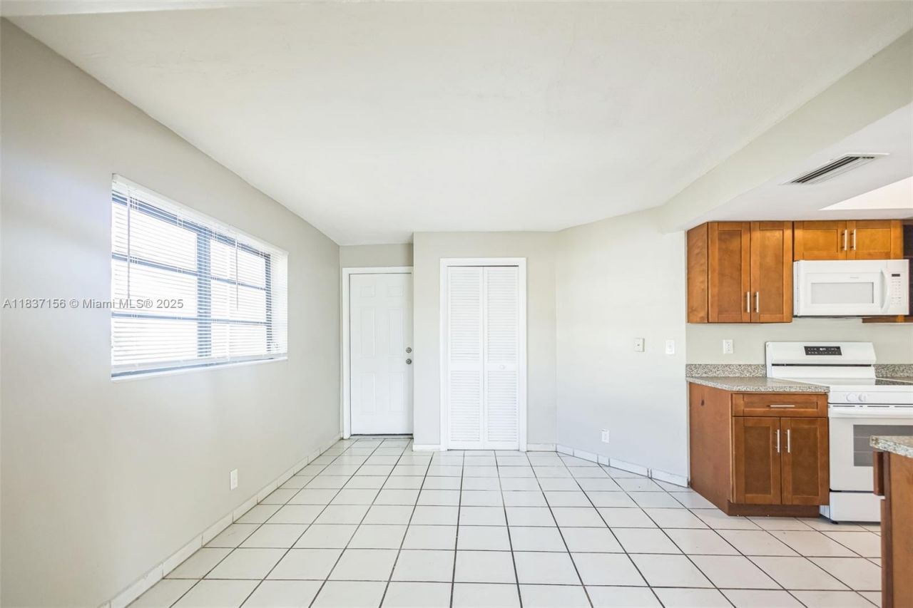 5640 NW 13th Ct, Lauderhill, FL 33313 Photo