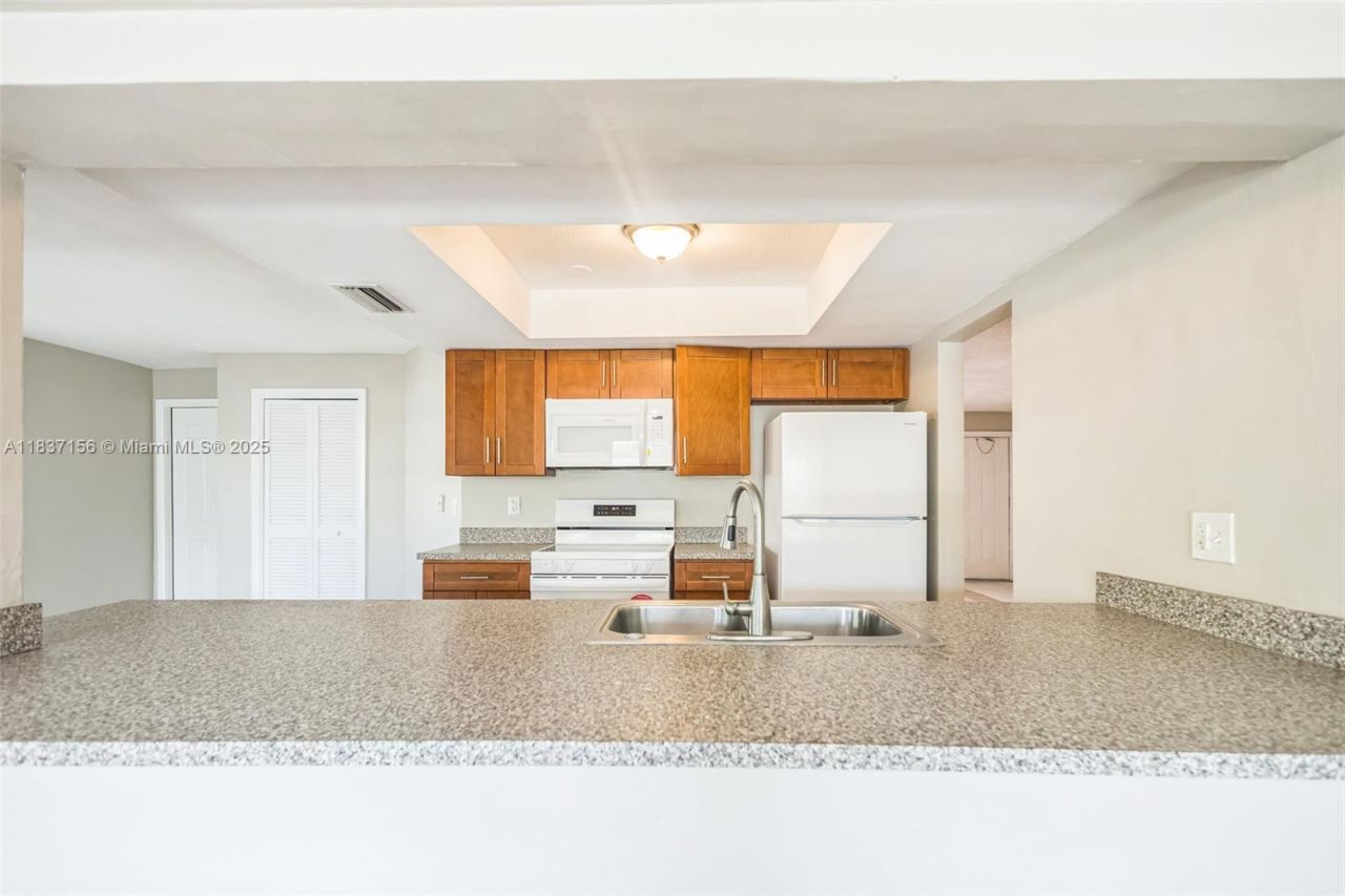 5640 NW 13th Ct, Lauderhill, FL 33313 Photo