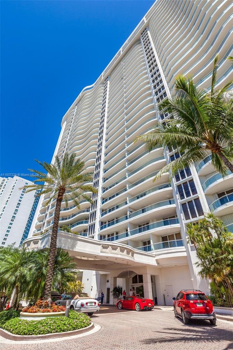 7000 Island Blvd, Unit 2504, Aventura, FL 33160 Photo