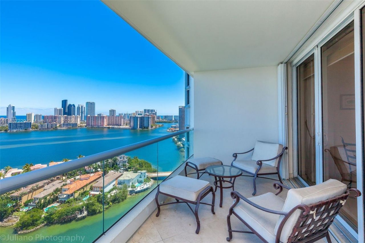 7000 Island Blvd, Unit 2504, Aventura, FL 33160 Photo